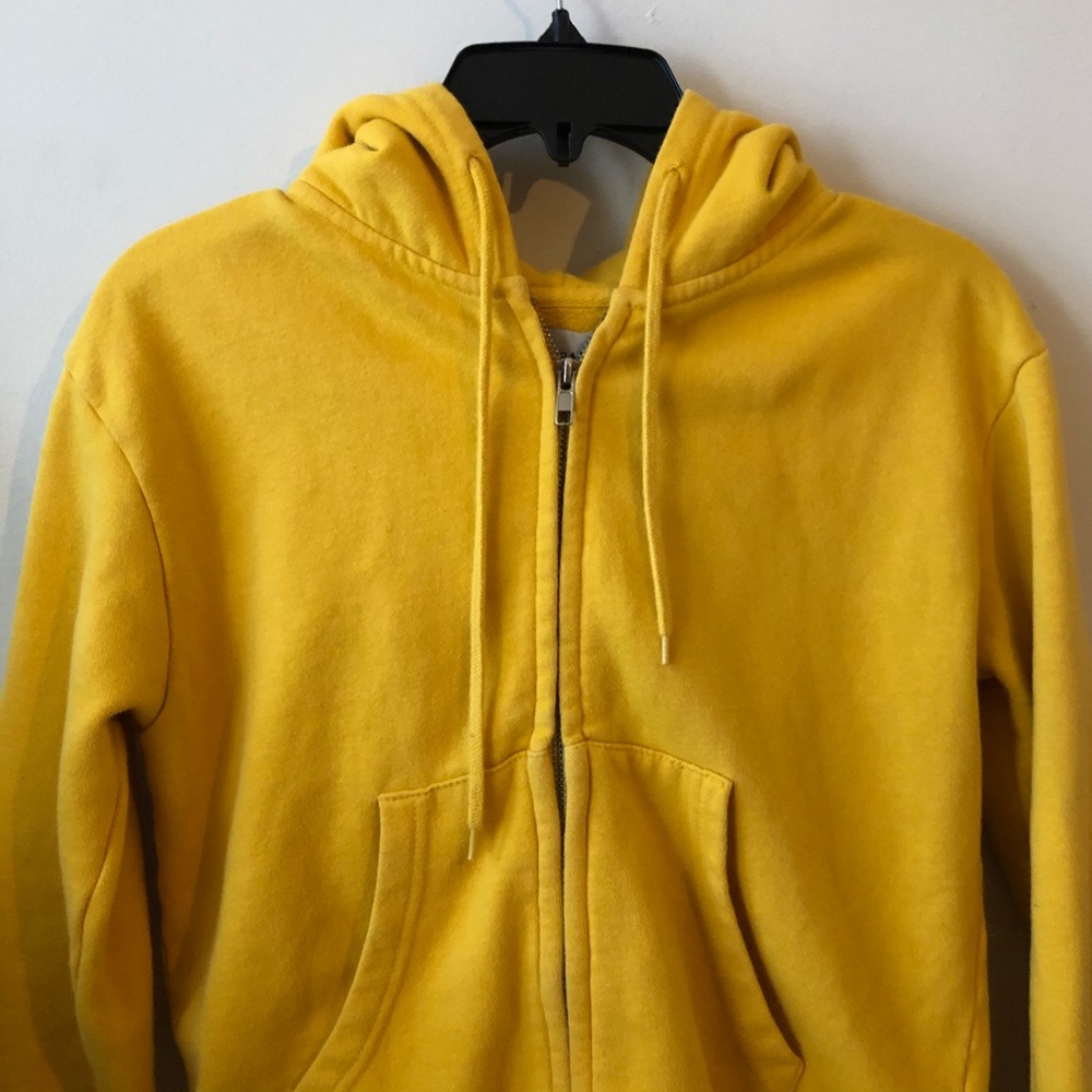 SOLD❗️Urban Outfitter Zip-Up